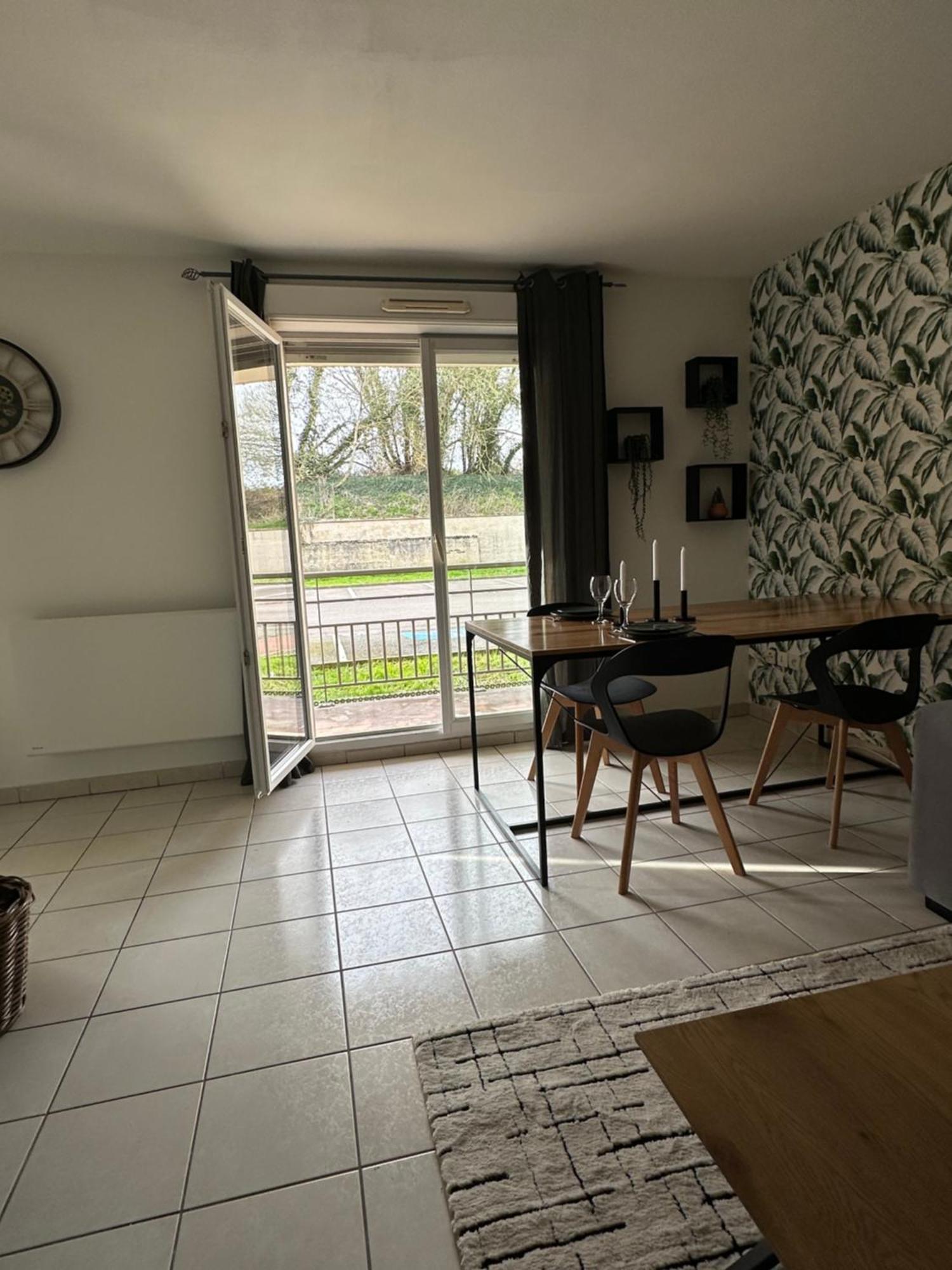 Appartement Entierement Renove روي المظهر الخارجي الصورة